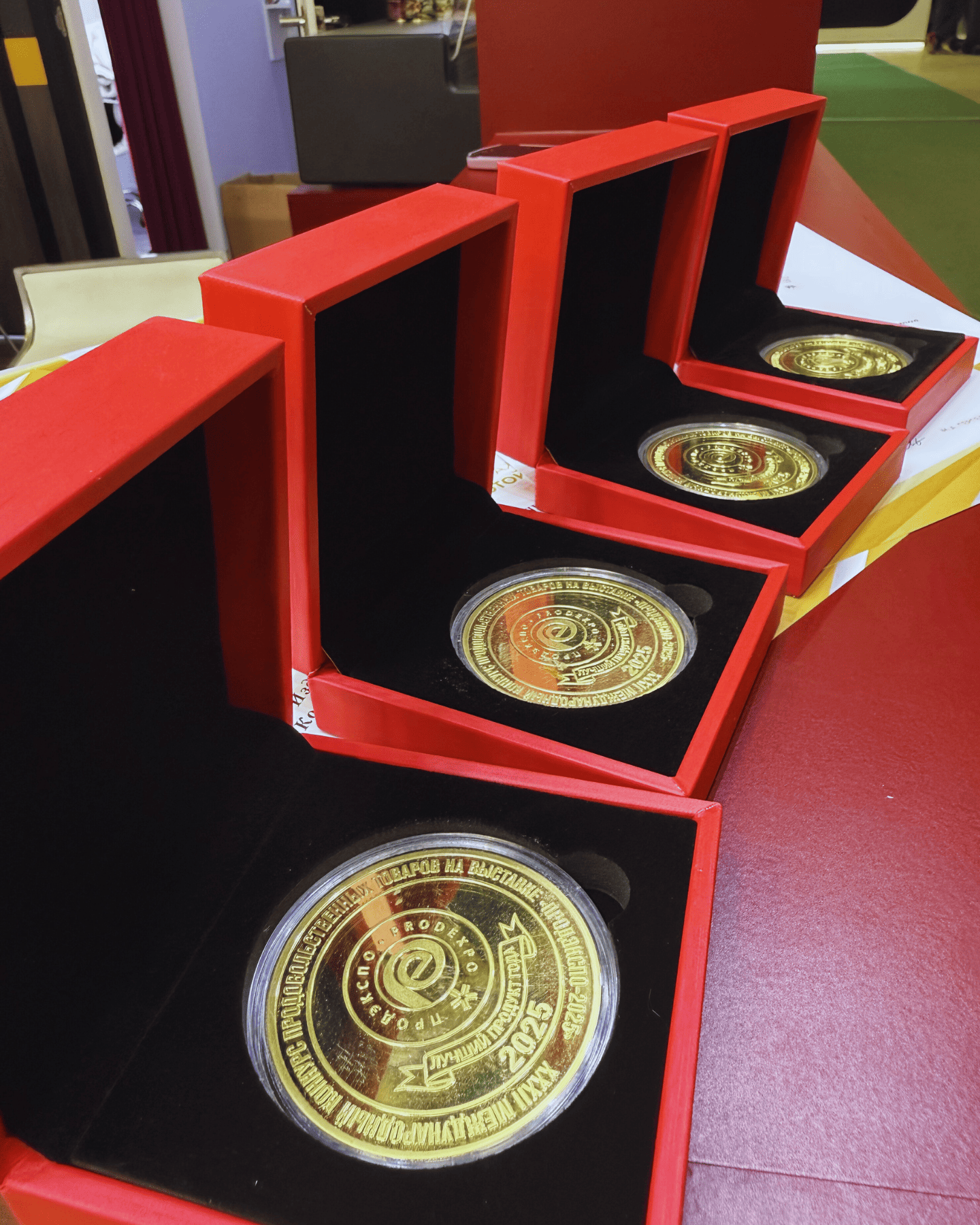 "ЛУЧШИЙ ПРОДУКТ ГОДА - 2025"